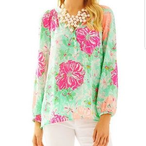 Lilly Pulitzer beach walk large elsa EUC